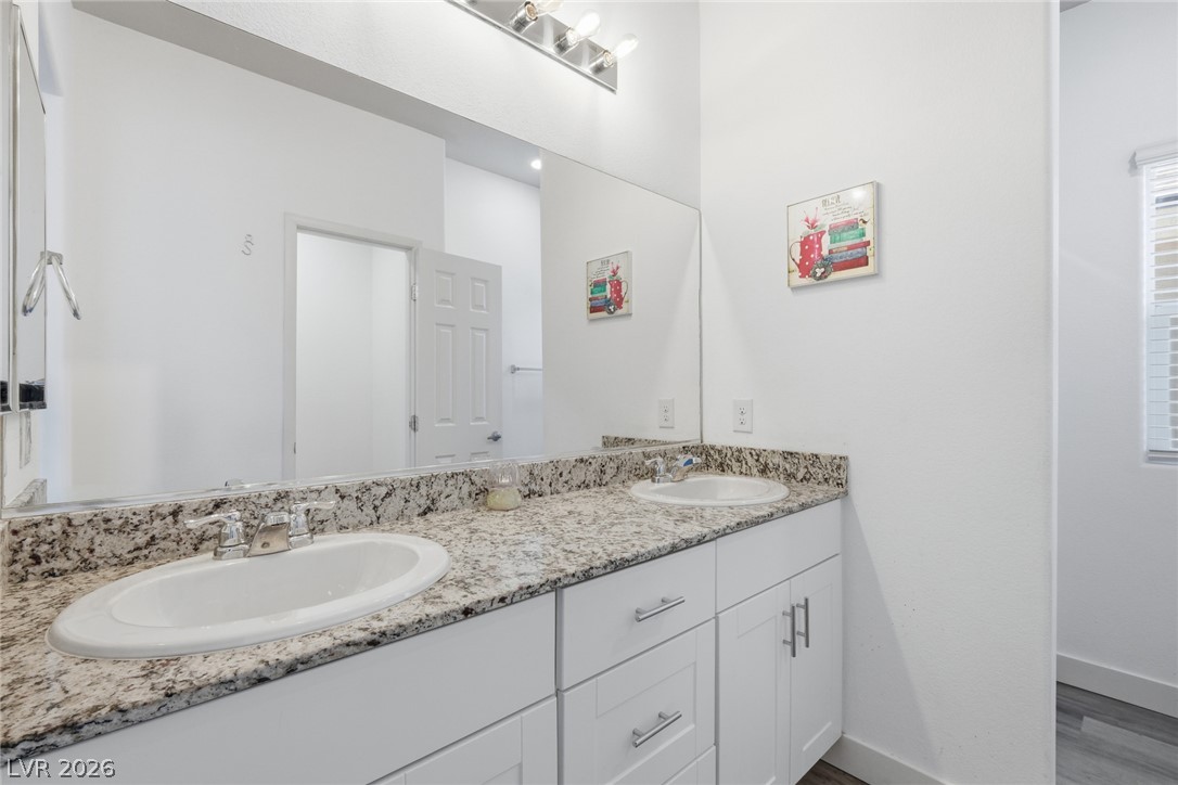 Photo 19 of 46, 4705 Blaise Avenue #102