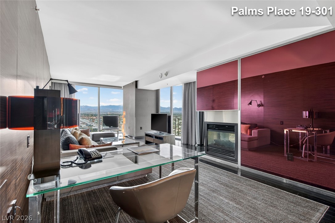 Photo 25 of 54, 4381 W Flamingo Road #1901