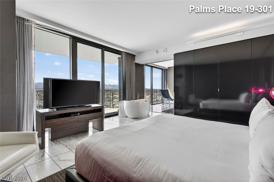 Photo 35 of 54, 4381 W Flamingo Road #1901