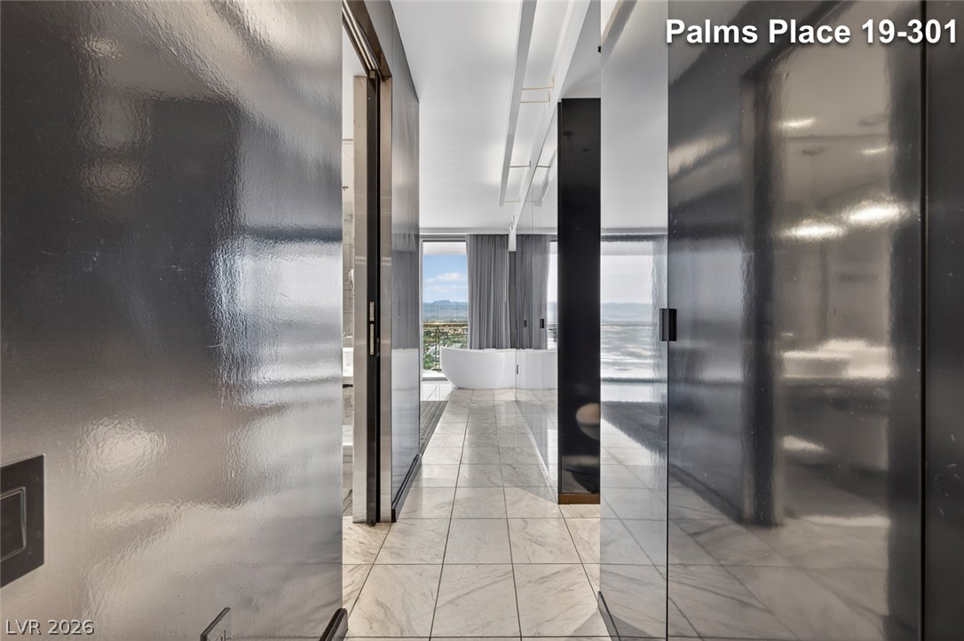 Photo 38 of 54, 4381 W Flamingo Road #1901