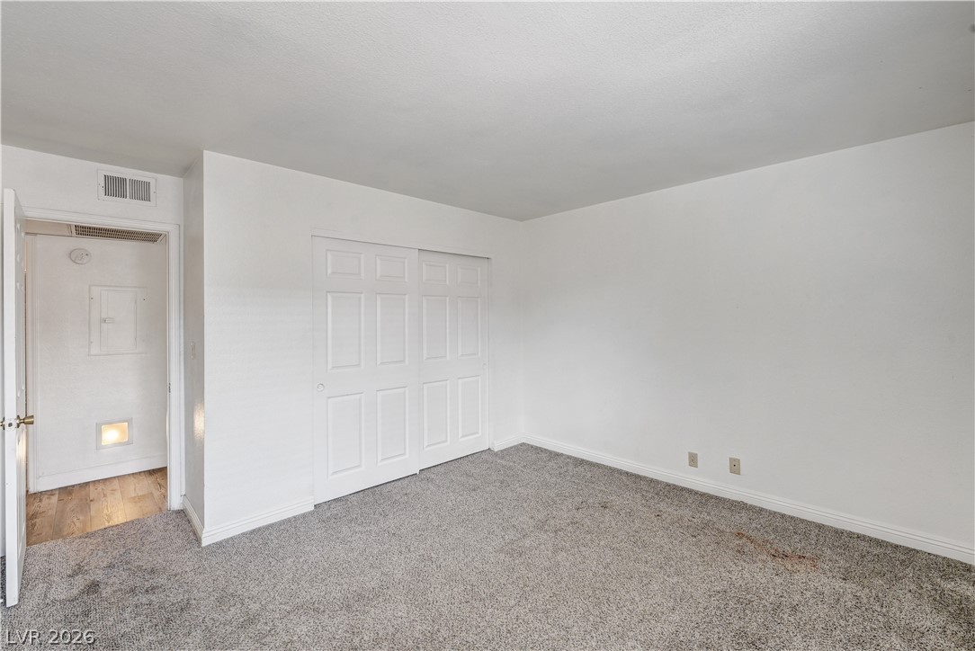 Photo 31 of 55, 5404 River Glen Drive #362