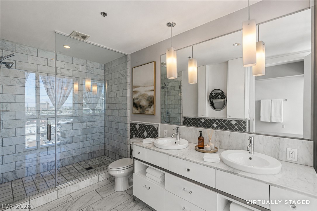 Photo 30 of 47, 4471 Dean Martin Drive #1410