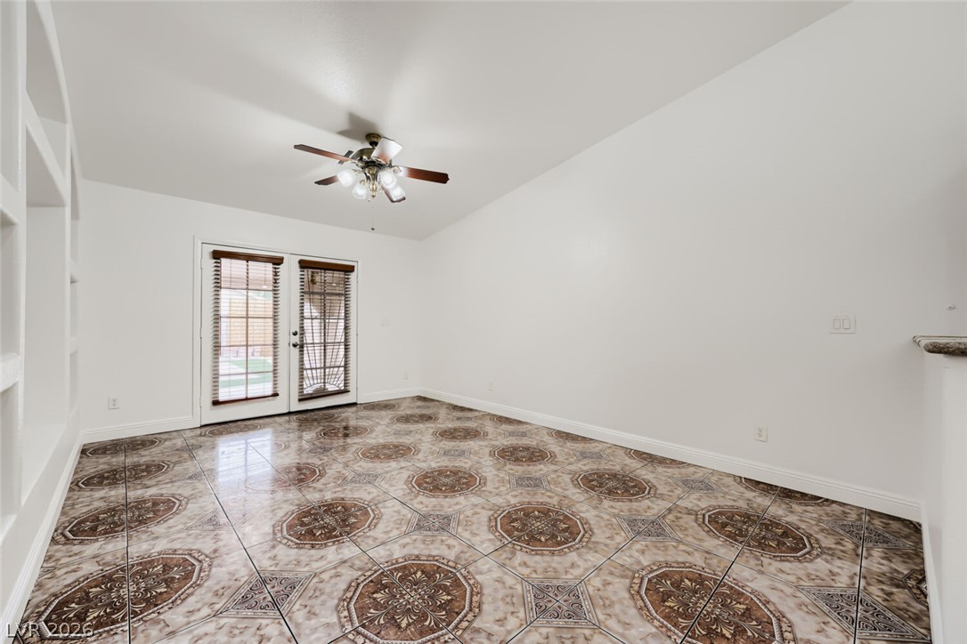 Photo 8 of 22, 3913 Harris Avenue