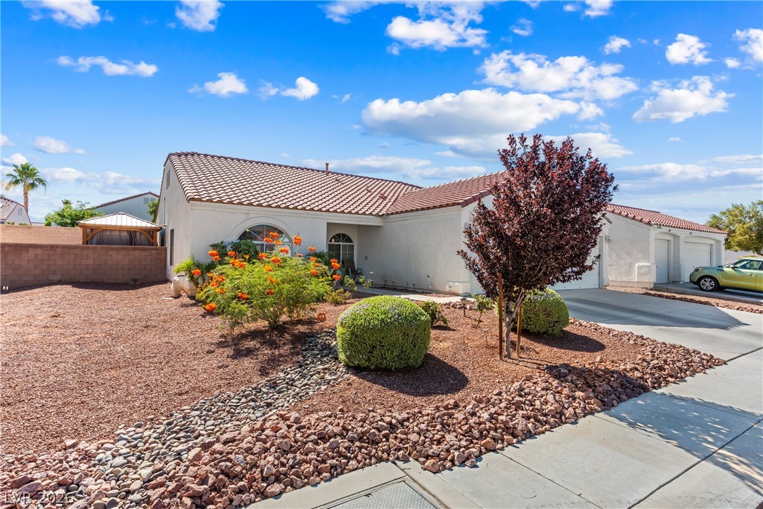 4627 Gleaming Meadows Street, North Las Vegas 89031