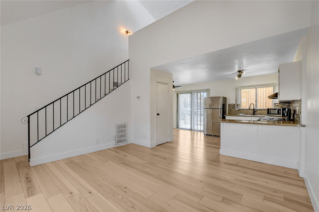 Photo 8 of 27, 5198 Garden Lane #D