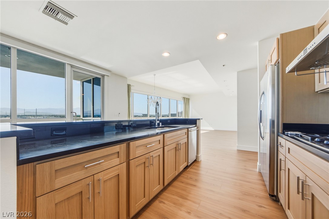 Photo 8 of 47, 4575 Dean Martin Drive #708