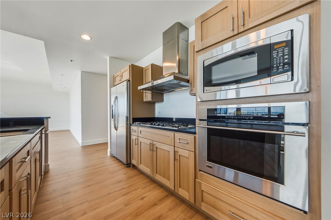 Photo 9 of 47, 4575 Dean Martin Drive #708