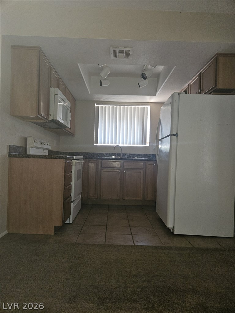 Photo 6 of 19, 7300 NW Pirates Cove Road #2025