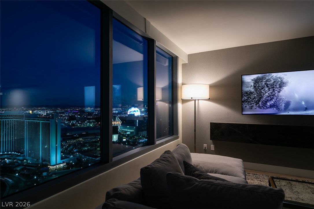 322 Karen Avenue #3902, Las Vegas 89109