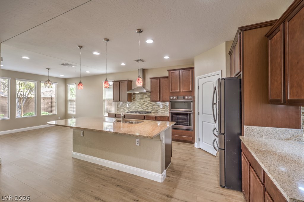 Photo 4 of 9476 Chandler Springs Avenue