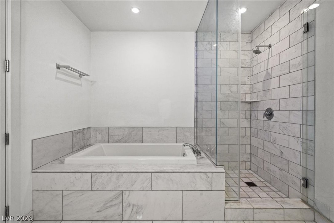 Photo 22 of 33, 4471 Dean Martin Drive #505