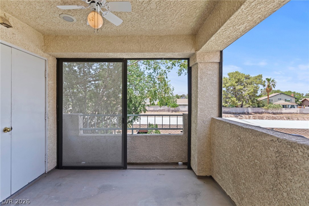 Photo 31 of 46, 4823 S Torrey Pines Drive #203