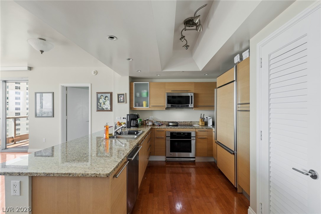 Photo 5 of 322 Karen Avenue #801