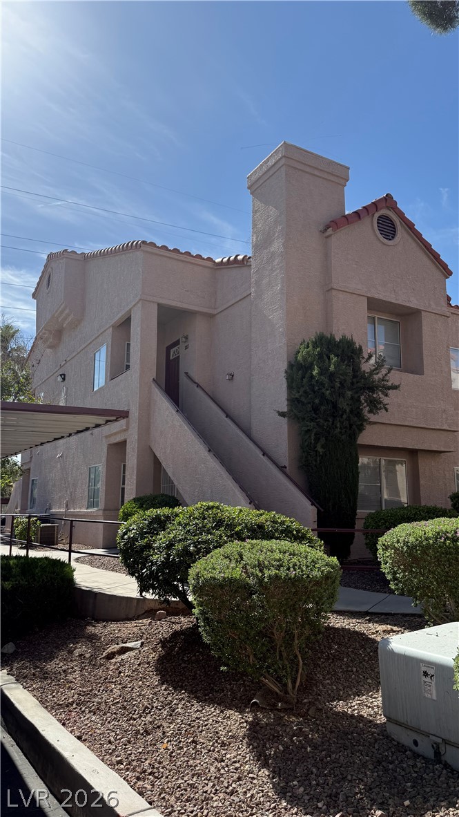 Photo 2 of 5225 W Reno Avenue #127