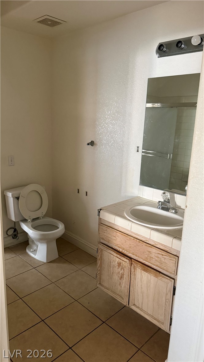 Photo 11 of 24, 5225 W Reno Avenue #127