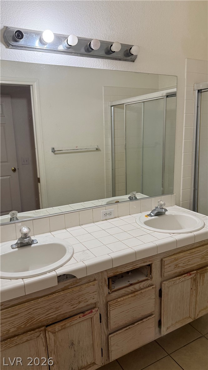 Photo 16 of 24, 5225 W Reno Avenue #127