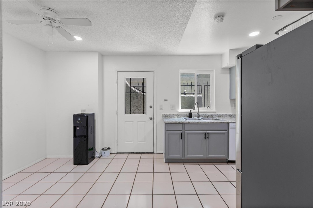 Photo 5 of 7066 Burcot Avenue #59