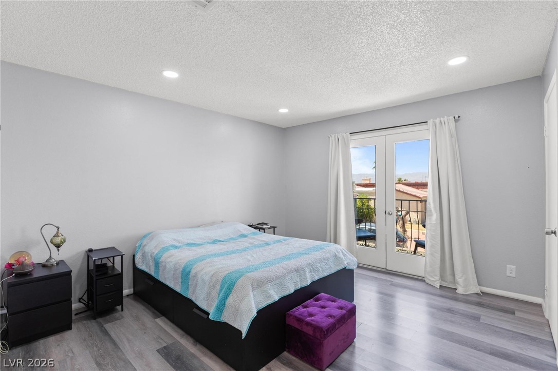 Photo 9 of 26, 7066 Burcot Avenue #59
