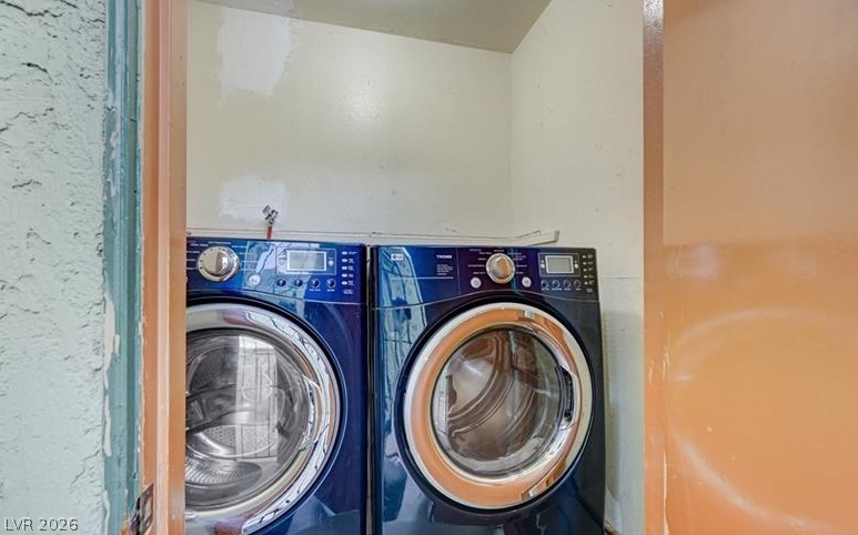 Photo 18 of 26, 7066 Burcot Avenue #59