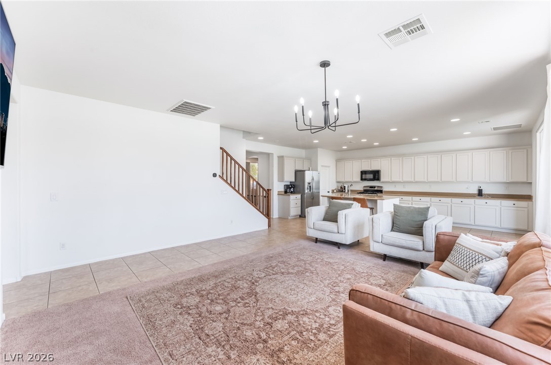 Photo 6 of 48, 7042 Chestnut Valley Street