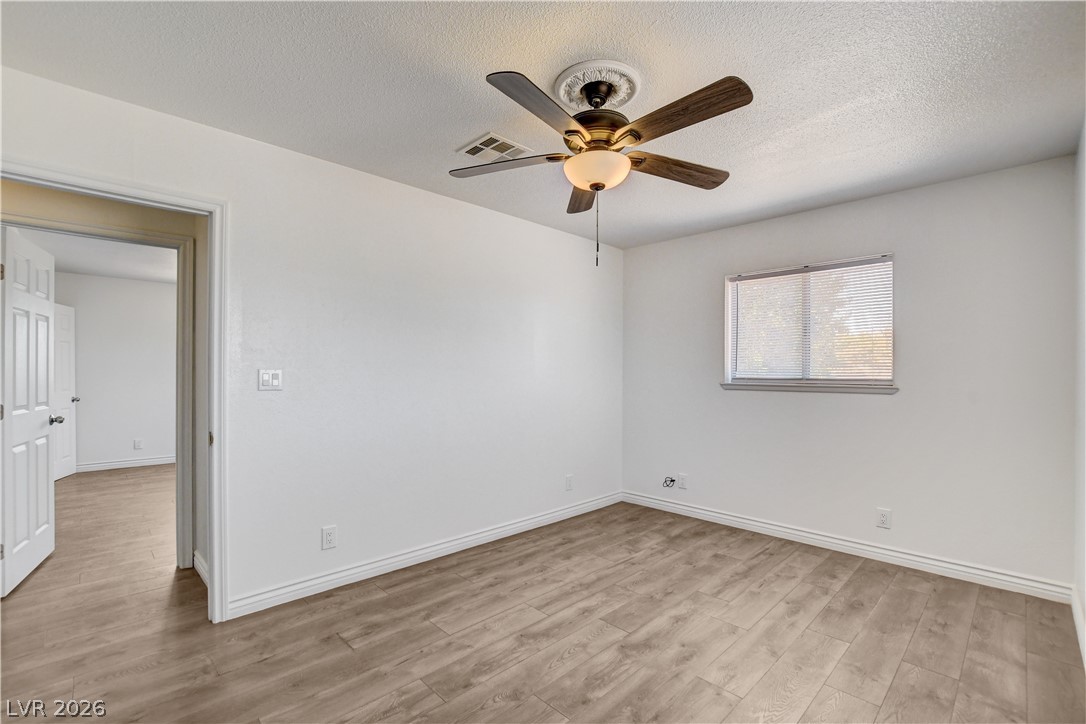 Photo 31 of 52, 1385 S Moapa Valley Boulevard