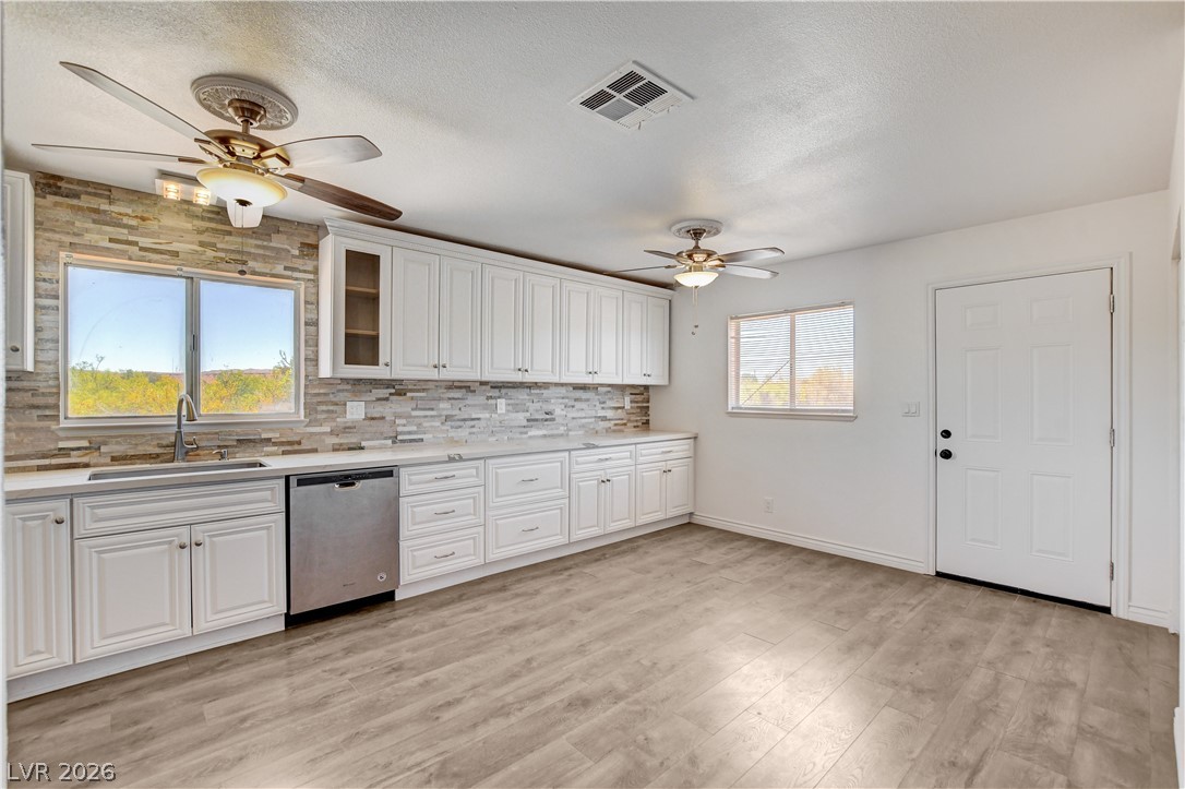 Photo 18 of 52, 1385 S Moapa Valley Boulevard