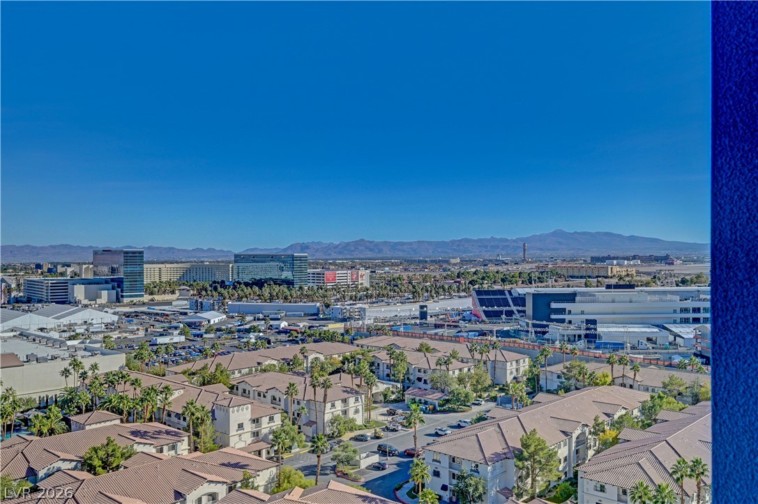 Photo 24 of 28, 211 E Flamingo Road #1211