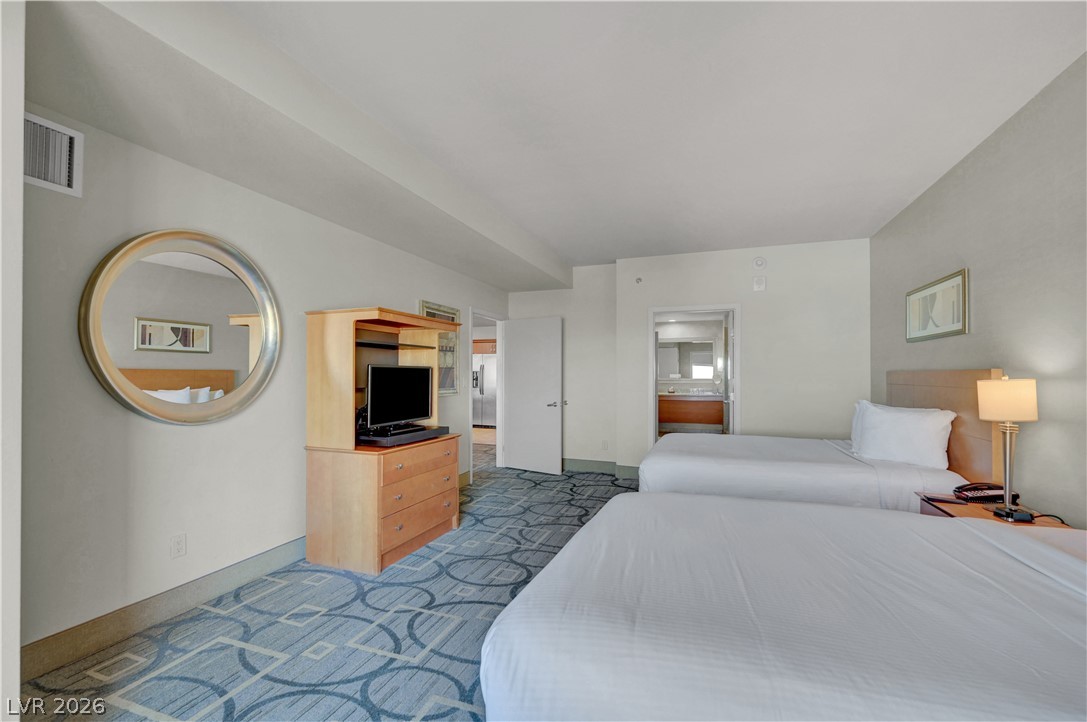 Photo 7 of 28, 211 E Flamingo Road #1211