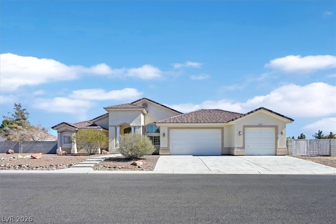 6120 Farm Rd, Las Vegas 89131