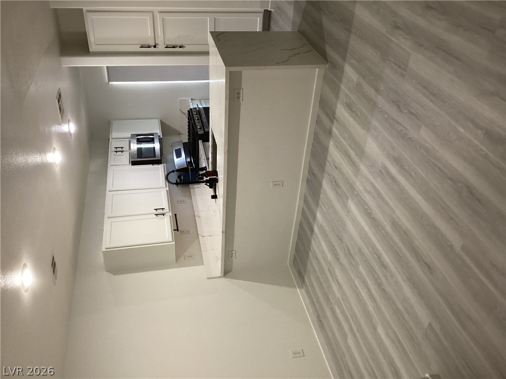 Photo 10 of 13, 6324 Humus Avenue