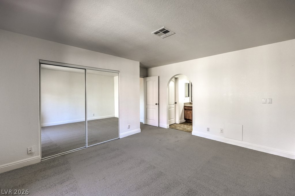 Photo 7 of 27, 1858 N Decatur Boulevard #204