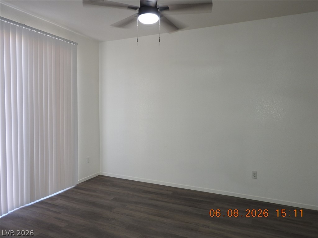 Photo 11 of 33, 5318 Spring Canyon Street