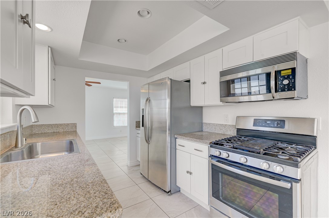 Photo 15 of 50, 6348 COPPERFIELD Avenue