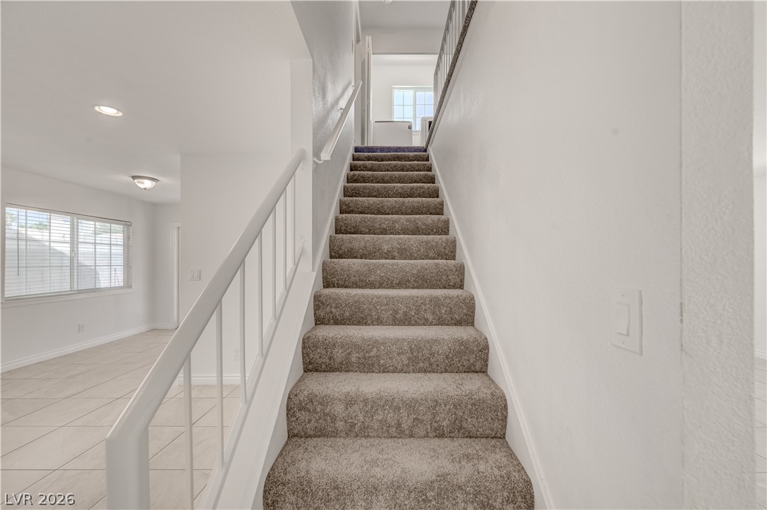 Photo 18 of 50, 6348 COPPERFIELD Avenue