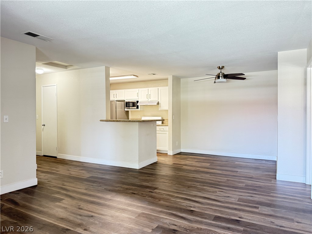 Photo 20 of 31, 2200 S Fort Apache Road #2182