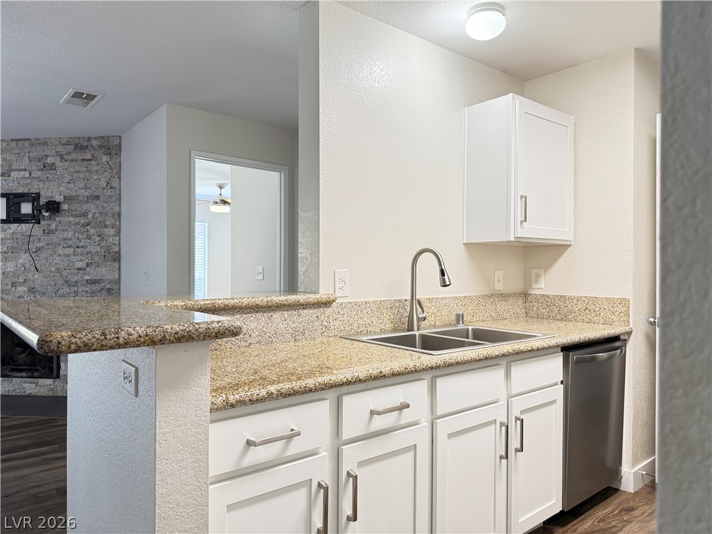 Photo 7 of 31, 2200 S Fort Apache Road #2182