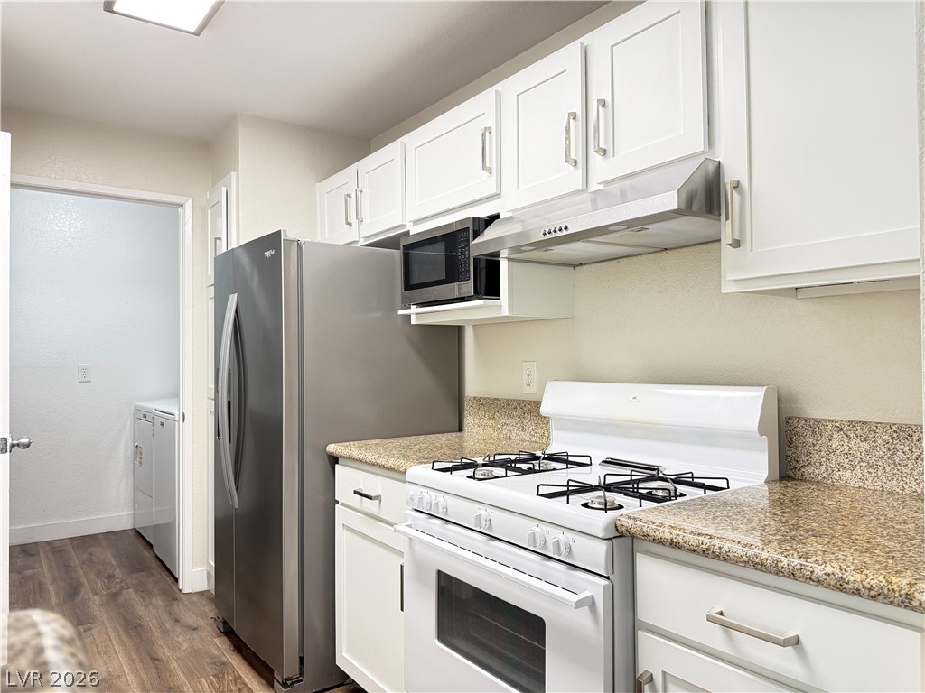 Photo 6 of 31, 2200 S Fort Apache Road #2182