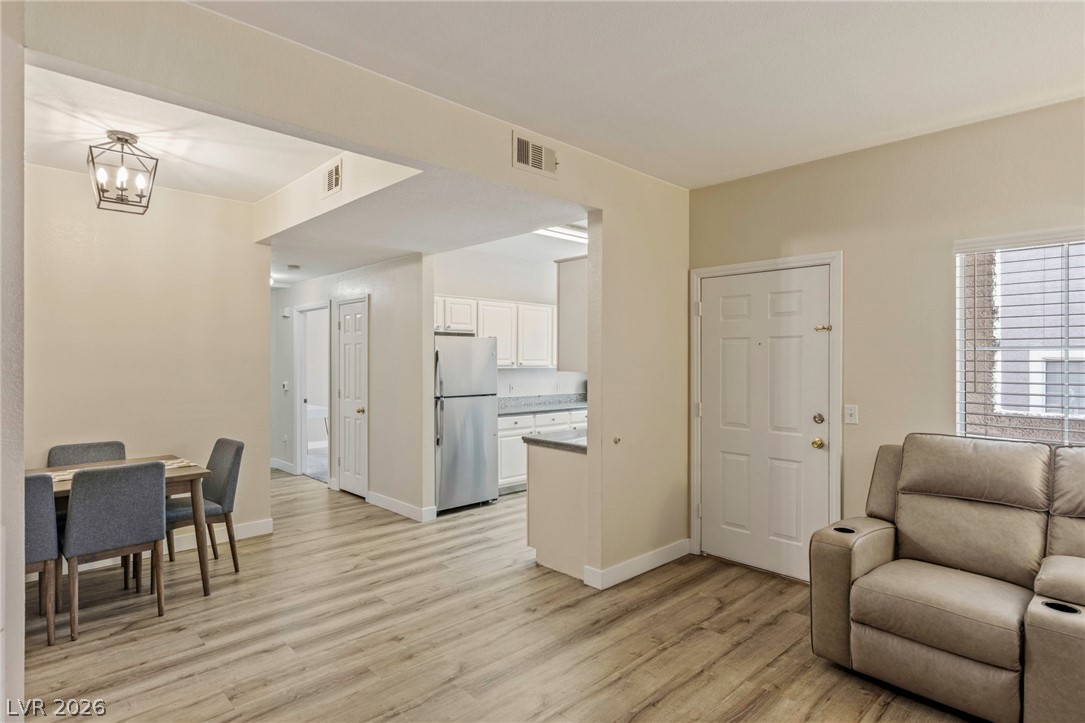 Photo 6 of 30, 5250 S Rainbow Boulevard #1063