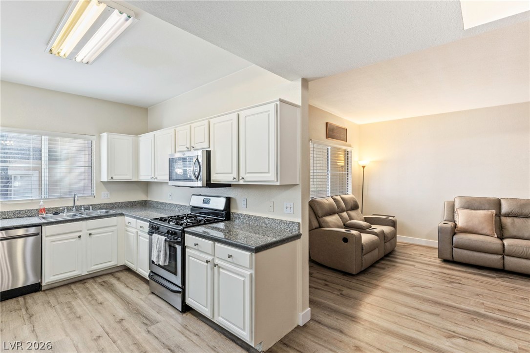 Photo 8 of 30, 5250 S Rainbow Boulevard #1063