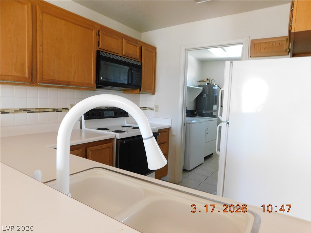 Photo 6 of 32, 1800 S Edmond Street #234