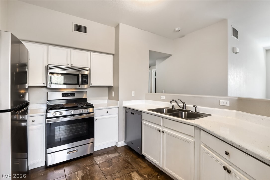 Photo 10 of 21, 9303 Gilcrease Avenue #1249