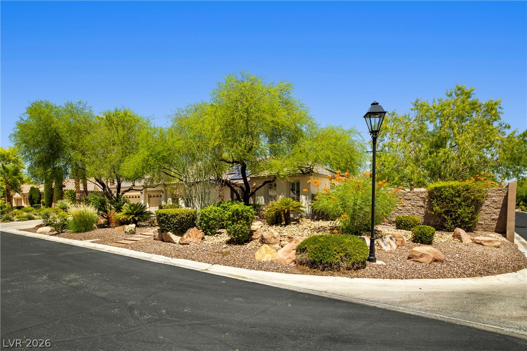 Photo 4 of 7220 Lake Farm Avenue