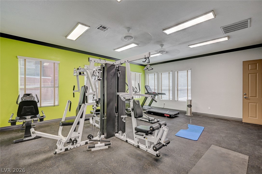 Photo 31 of 40, 8101 W Flamingo Road #2109
