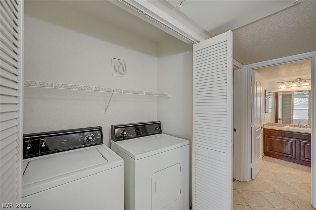 Photo 19 of 40, 8101 W Flamingo Road #2109