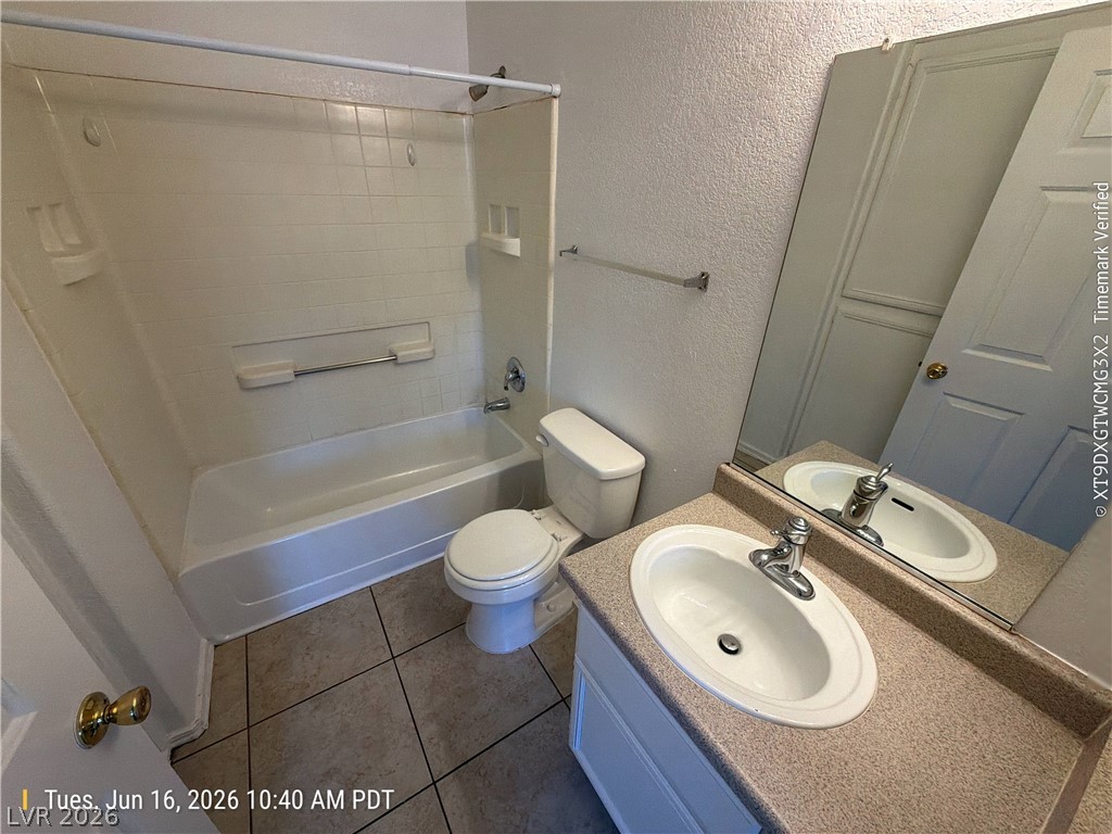 Photo 16 of 22, 4730 E Craig Road #1124