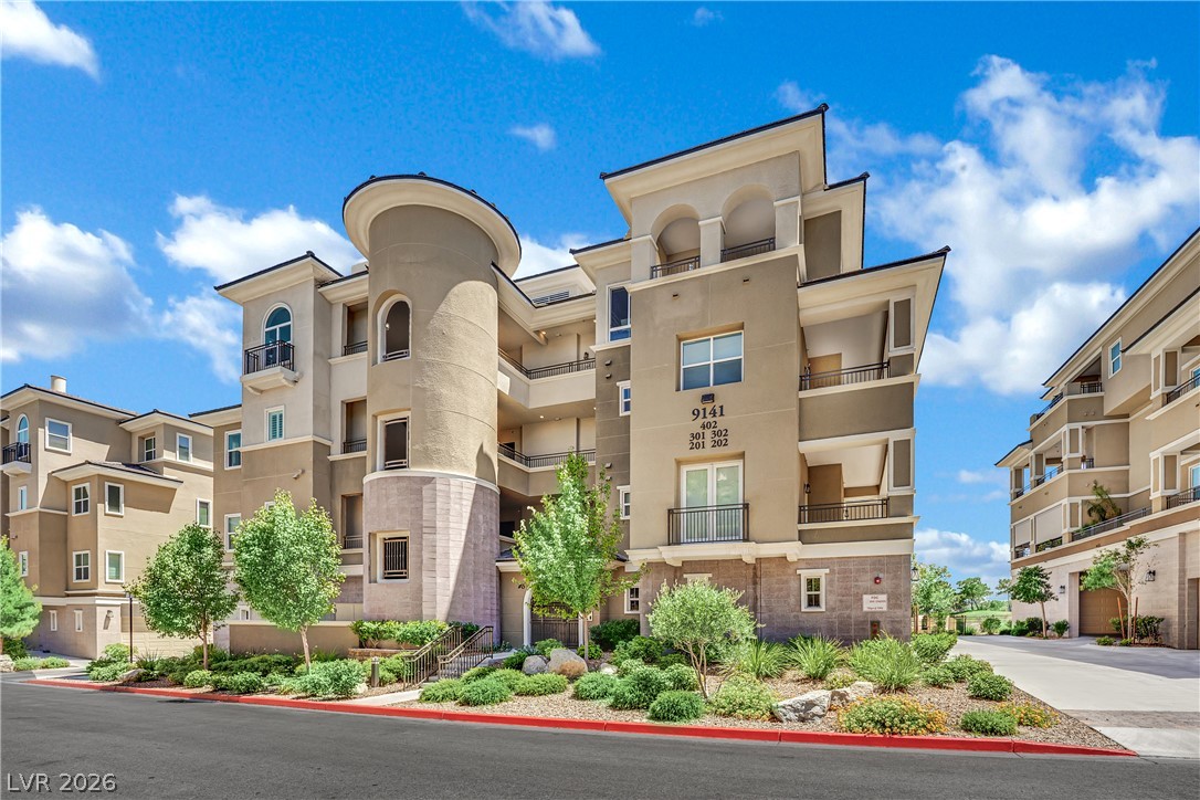 9141 Las Manaitas Avenue #301, Las Vegas