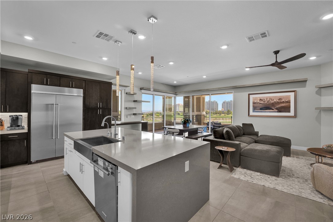 Photo 4 of 9141 Las Manaitas Avenue #301