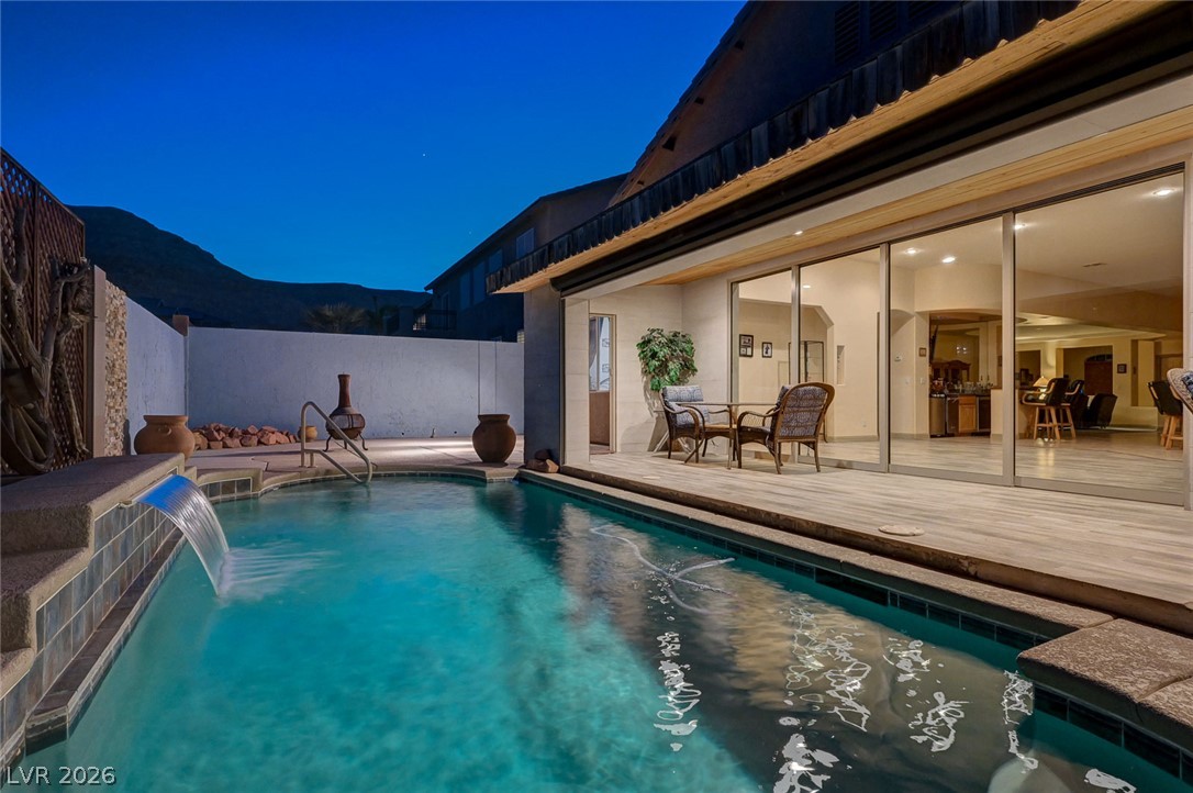 10093 Golden Bluff Avenue, Las Vegas