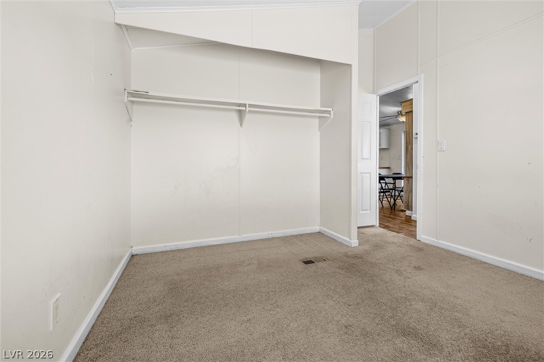 Photo 32 of 43, 120 N Mojave Street