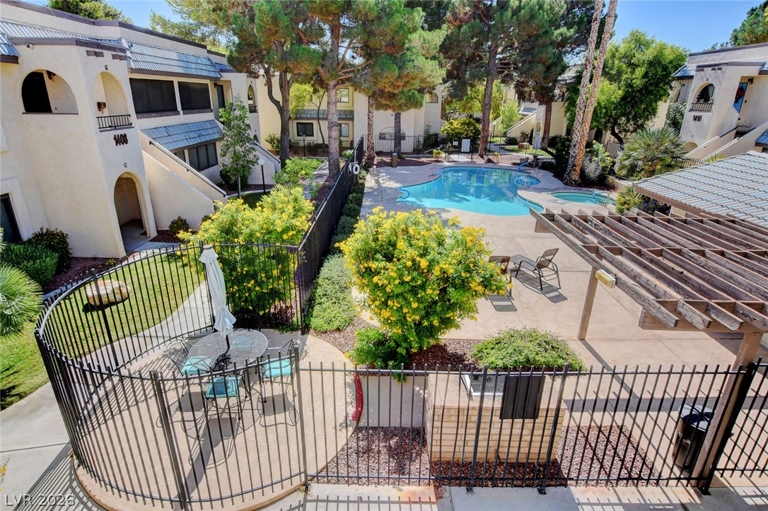 Photo 6 of 42, 1412 Santa Margarita Street #H